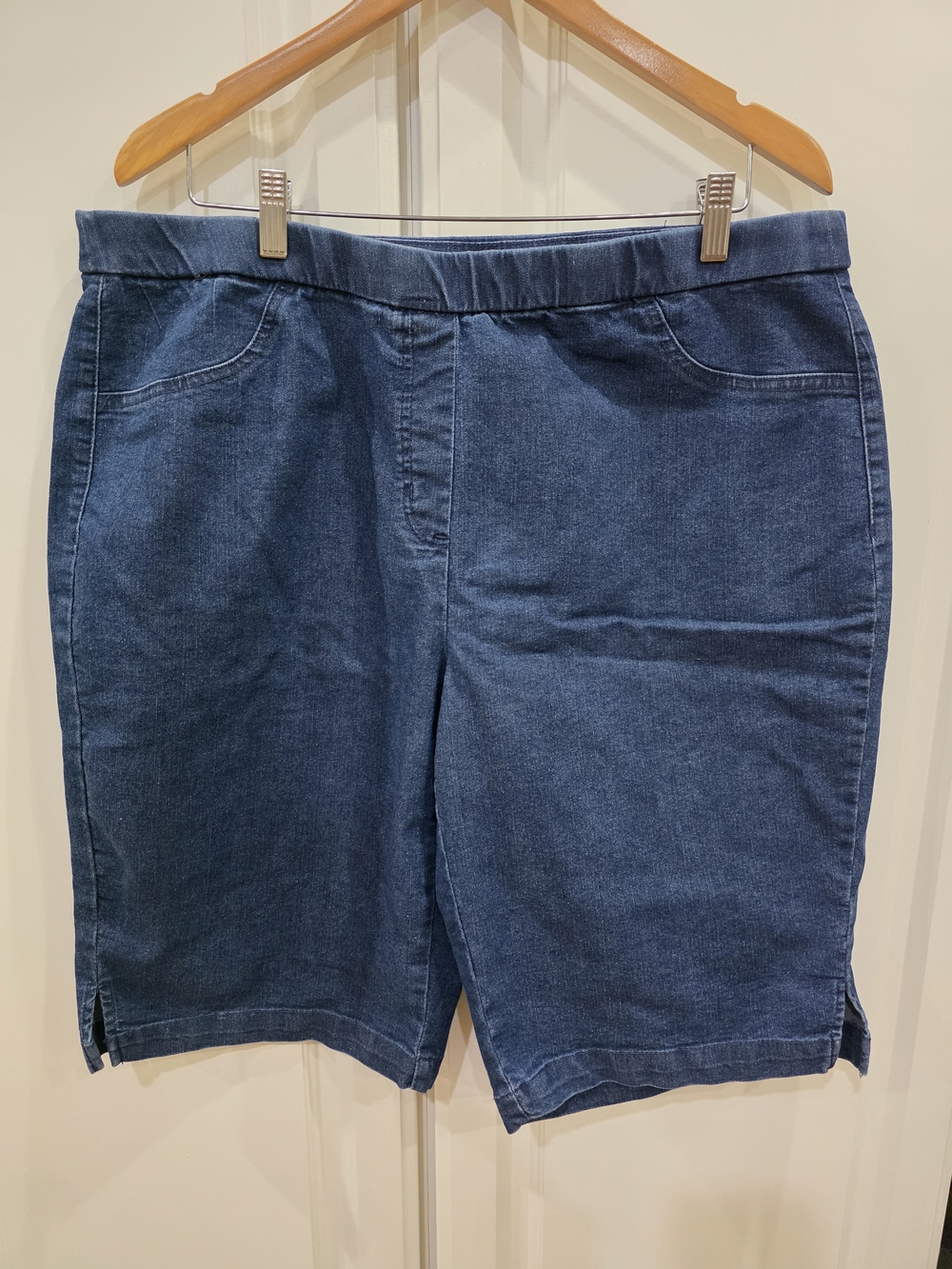 Alfred Dunner Indigo Denim-Style Pull-On Bermuda Shorts